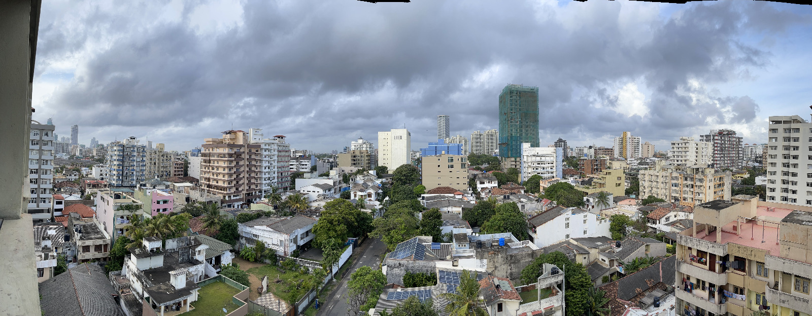 PENTHOUSE in Bambalapitiya for Sale.